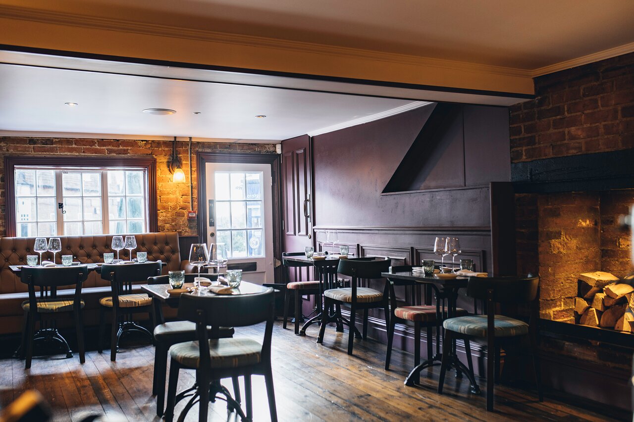 The Victoria Oxshott header